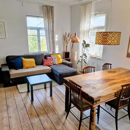 Hillside View House With Garden, Private Parking, Quiet Location - 12 Min To Old Town Anytime, Long Stays Welcome Vilnius Luaran gambar